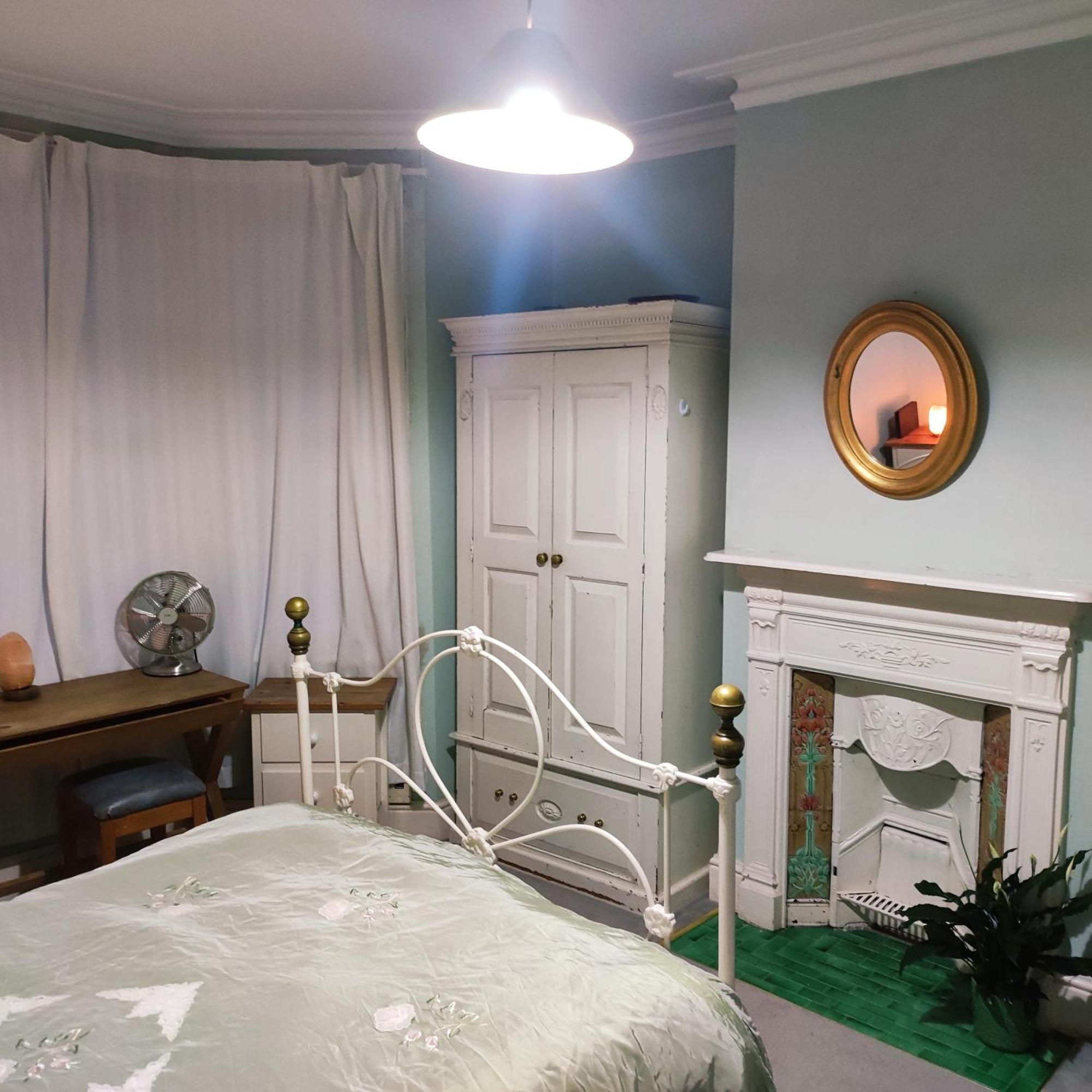 Cosy London Double Room Near Wimbledon Esterno foto